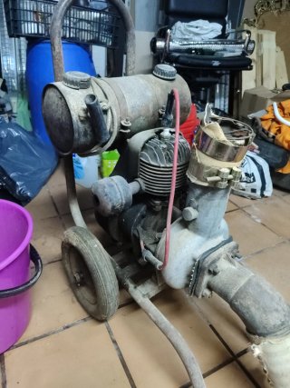 Motobomba para extracción de líquidos