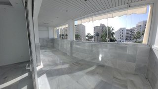 Piso en alquiler en Playa de la Fontanilla en Marbella