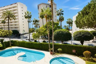 Piso en alquiler en Playa de la Fontanilla en Marbella