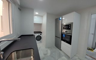 Piso en alquiler en Playa de la Fontanilla en Marbella