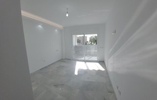 Piso en alquiler en Playa de la Fontanilla en Marbella
