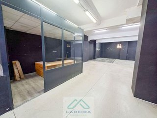 Local comercial en alquiler en Areal – Zona Centro en Vigo