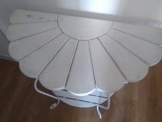 Mesa decorativa metal y madera