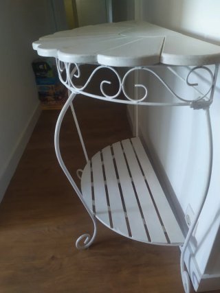 Mesa decorativa metal y madera