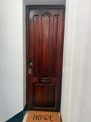Puerta de madera maciza mobila