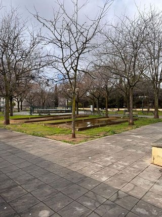 Local comercial en venta en Polígono Cartuja – La Paz en Granada