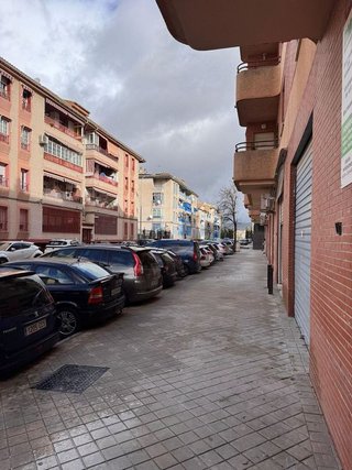 Local comercial en venta en Polígono Cartuja – La Paz en Granada