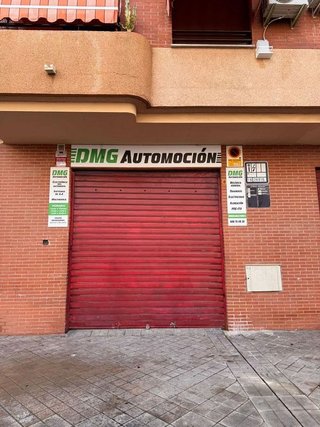 Local comercial en venta en Polígono Cartuja – La Paz en Granada