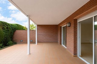 Casa pareada en alquiler en Piovera - Conde Orgaz en Madrid