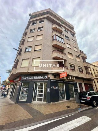 Garaje en venta en Campoamor en Alicante
