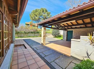 Chalet en alquiler en Dorneda en Oleiros