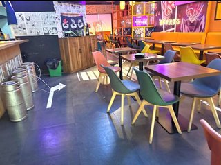 Local comercial en alquiler en Huerta del Pilar en Sevilla