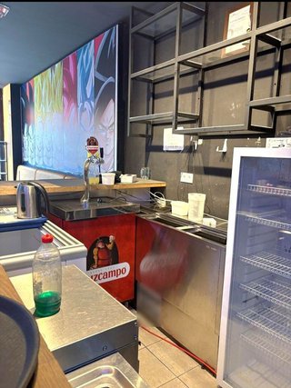 Local comercial en alquiler en Huerta del Pilar en Sevilla