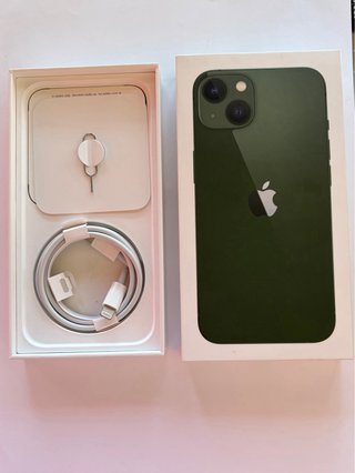 iPhone 13 128GB Verde Oscuro
