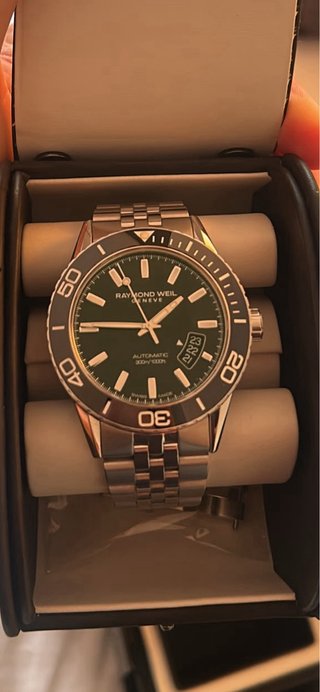 Reloj Raymond Weil Negro y Plateado