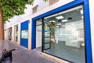 Local comercial en alquiler en La Buhaira en Sevilla