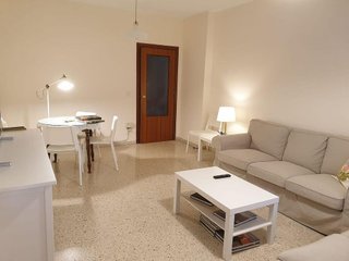 Piso en alquiler en Tres Huertas - El Torrejón - El Cerezo en Sevilla