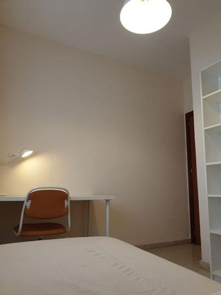 Piso en alquiler en Tres Huertas - El Torrejón - El Cerezo en Sevilla