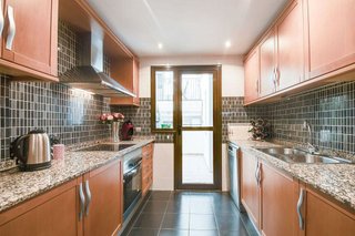 Piso en venta en El Padrón - El Velerín - Voladilla en Estepona