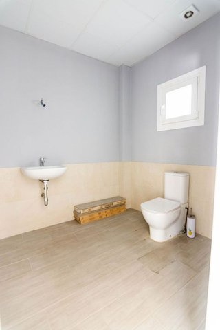 Local comercial en alquiler en Tarifa