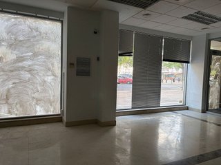 Local comercial en alquiler en Pino Montano - Consolación - Las Almenas en Sevilla
