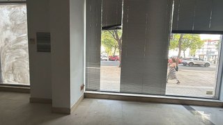 Local comercial en alquiler en Pino Montano - Consolación - Las Almenas en Sevilla