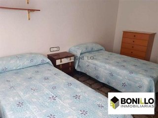 Piso en alquiler en Ensanche en Teruel