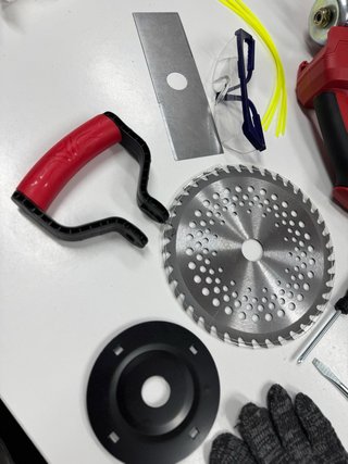 Desbrozadora Eléctrica con Accesorios