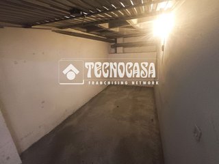 Garaje en alquiler en Circular - Vadillos en Valladolid