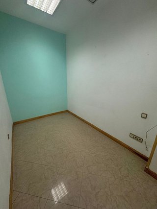 Local comercial en venta en El Barral Ferial en Coslada