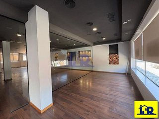 Local comercial en alquiler en Fuensanta - Universidad en Cuenca