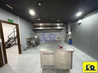 Local comercial en alquiler en Fuensanta - Universidad en Cuenca