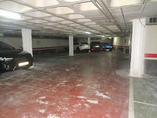 Garaje en venta en Sant Antoni en Barcelona