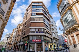 Piso en alquiler en Ensanche - Diputación en Alicante