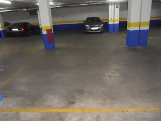 Garaje en alquiler en Camino de Ronda - Rosaleda en Granada