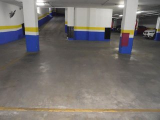 Garaje en alquiler en Camino de Ronda - Rosaleda en Granada