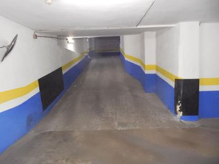Garaje en alquiler en Camino de Ronda - Rosaleda en Granada
