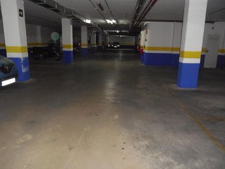 Garaje en alquiler en Camino de Ronda - Rosaleda en Granada