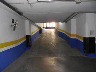 Garaje en alquiler en Camino de Ronda - Rosaleda en Granada