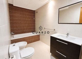 Piso en alquiler en Colores - Entreparques en Sevilla