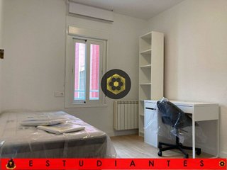 Piso en alquiler en Polígono Cartuja – La Paz en Granada