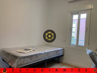 Piso en alquiler en Polígono Cartuja – La Paz en Granada