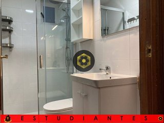 Piso en alquiler en Polígono Cartuja – La Paz en Granada