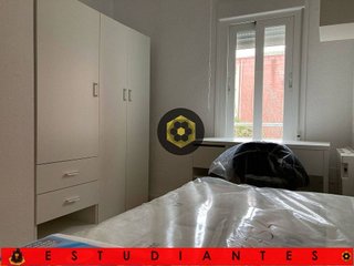 Piso en alquiler en Polígono Cartuja – La Paz en Granada