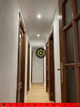 Piso en alquiler en Polígono Cartuja – La Paz en Granada