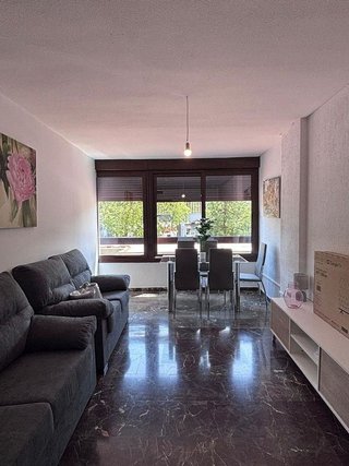 Piso en alquiler en La Buhaira en Sevilla