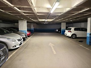 Garaje en venta en Lucero en Madrid