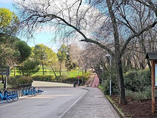 Garaje en venta en Lucero en Madrid