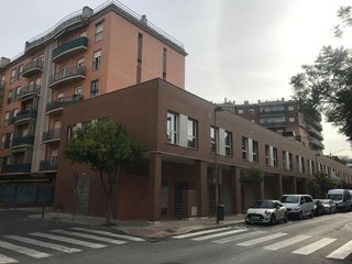 Garaje en venta en Colores - Entreparques en Sevilla