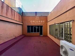 Oficina en venta en Sant Antoni en Barcelona